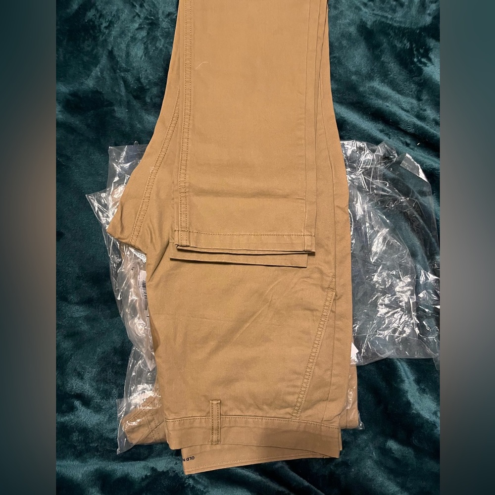 Men’s chino pants